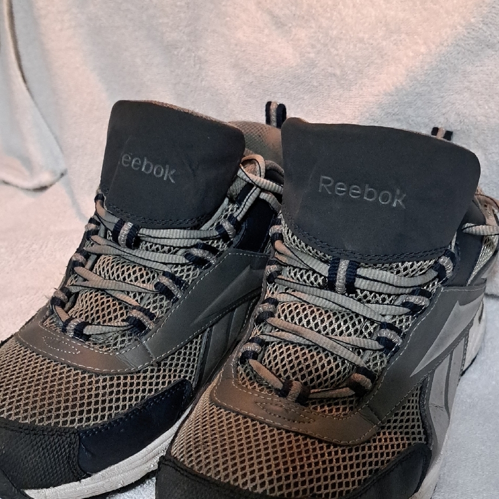 Reebok "Steel Toe" Work Shoe 9.5 - Picture 2 of 10